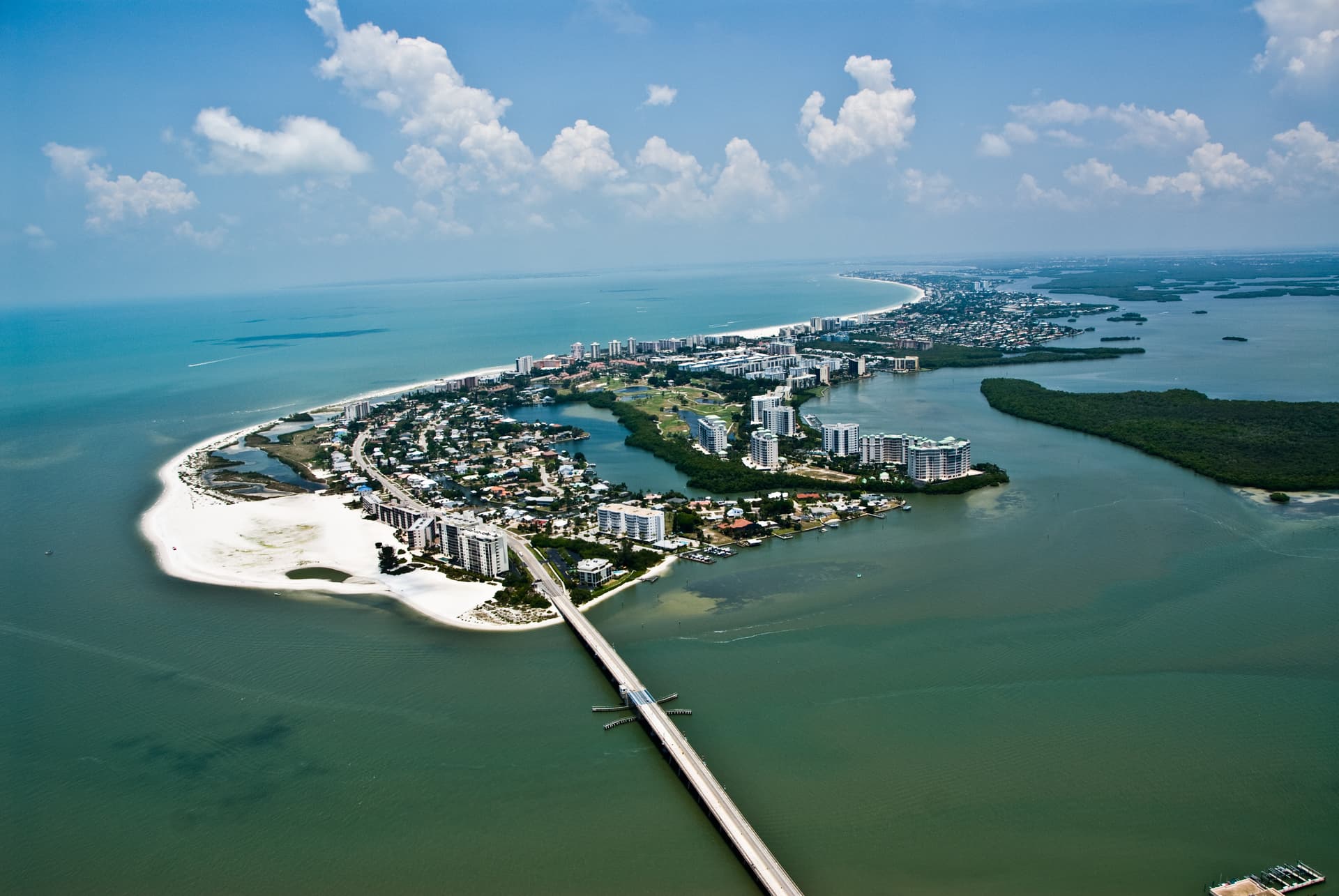 Fort Myers Beach, FL luxury property